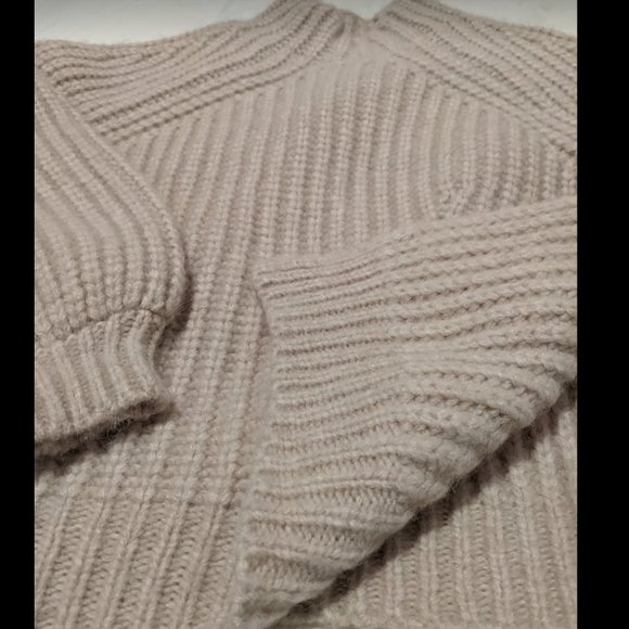 Ulla Johnson Beige Alpaca pulloveer with FLAP Size P NWOT - Picture 5 of 5